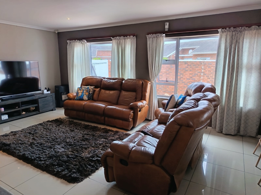 3 Bedroom Property for Sale in Summerstrand Eastern Cape